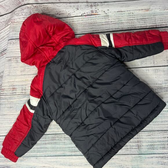 Nike Infant Puffer Jacket Black/Red Hooded – Size 18M - Picture 3 of 4